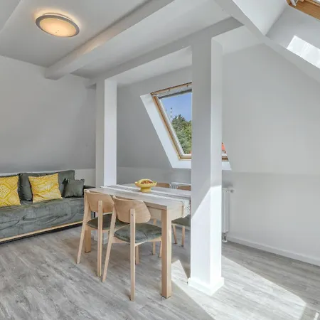 3 Bedroom Stunning In *