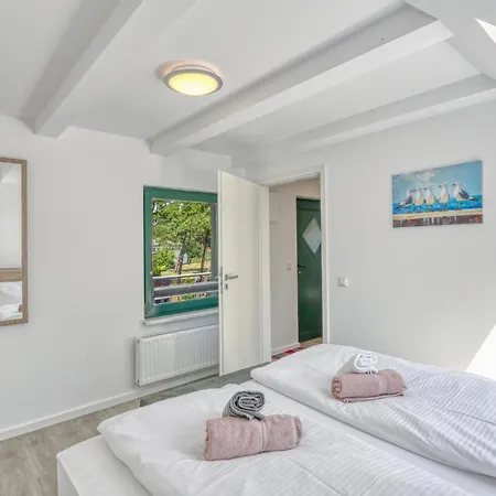 3 Bedroom Stunning In 아파트 알텐키르헨