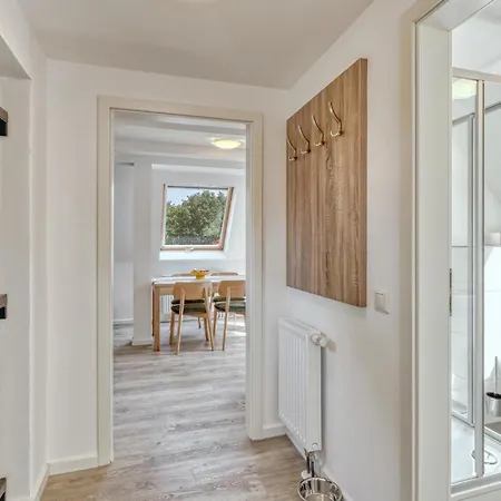 3 Bedroom Stunning In 아파트 알텐키르헨