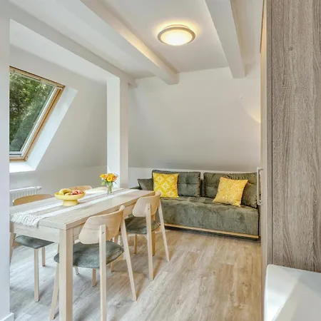 아파트 3 Bedroom Stunning In *