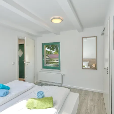 3 Bedroom Stunning In 아파트 알텐키르헨