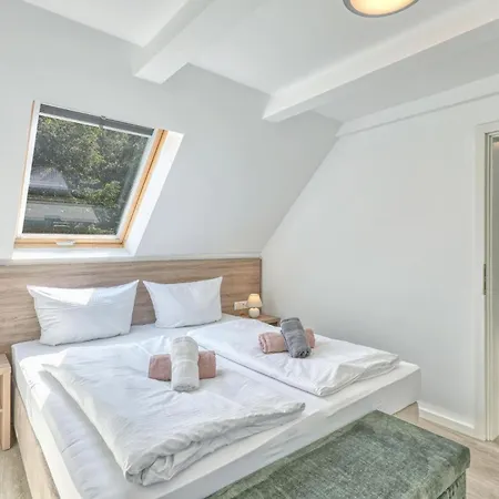 아파트 3 Bedroom Stunning In 알텐키르헨